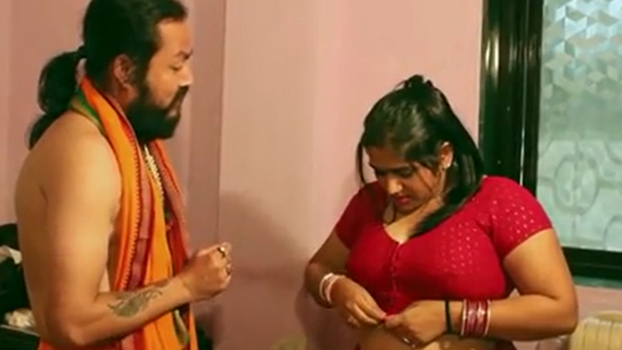 Desi MMS Scandals: Maid Gets Forced to Fuck Her Boss Outdoors