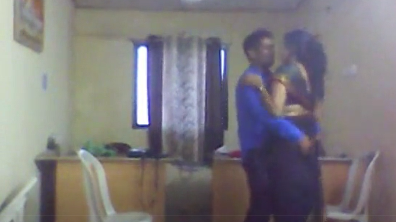 দাদি কে একা পেয়ে দুধ চুষে চুষে খেলাম – বাংলাদেশী ভাইরাল XXX সেক্স ভিডিও